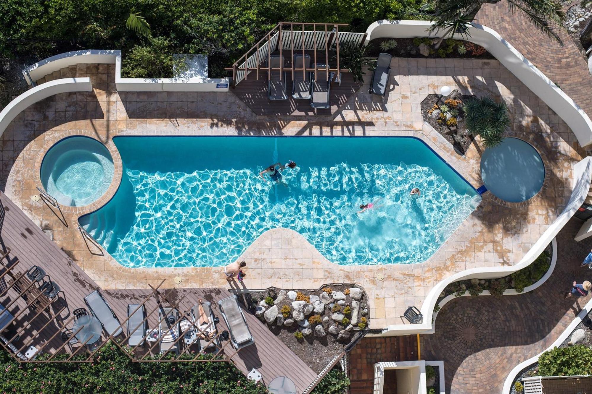 Deluxe Two Bedroom Apartment With Ocean Views Coolum Beach Buitenkant foto