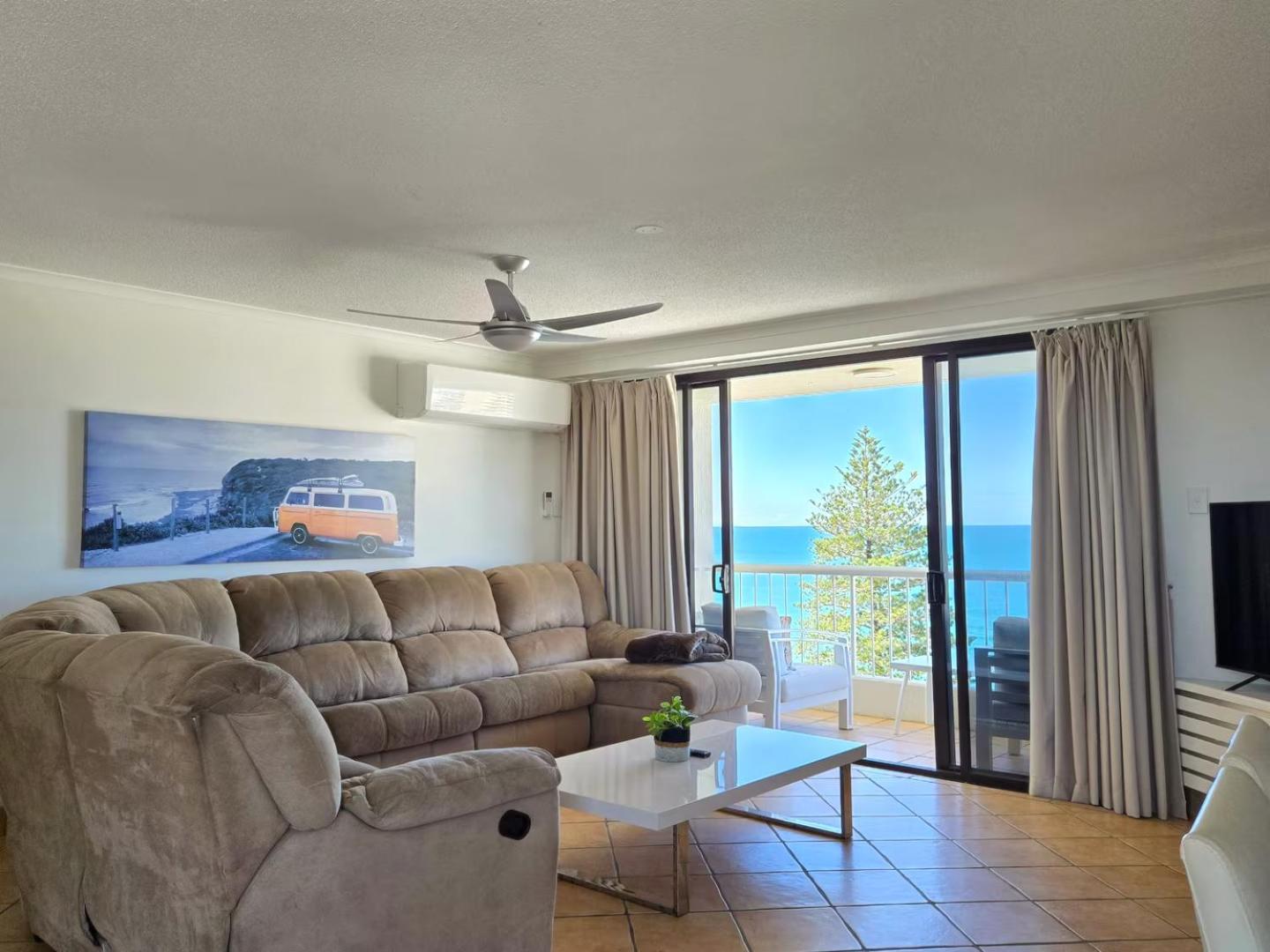 Deluxe Two Bedroom Apartment With Ocean Views Coolum Beach Buitenkant foto